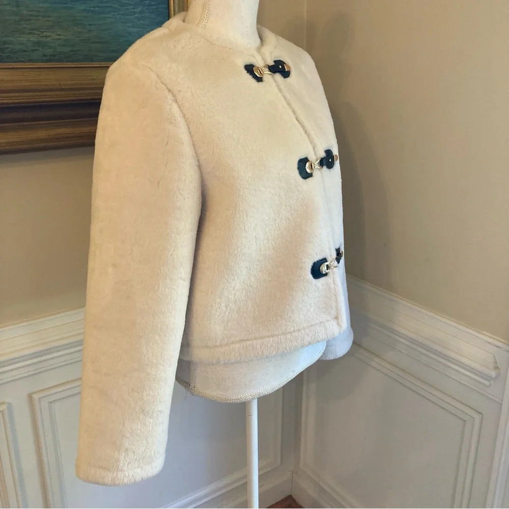 ZARA Cream Double Face Faux Shearling Fur Peg Strap Closure Collarless Jacket